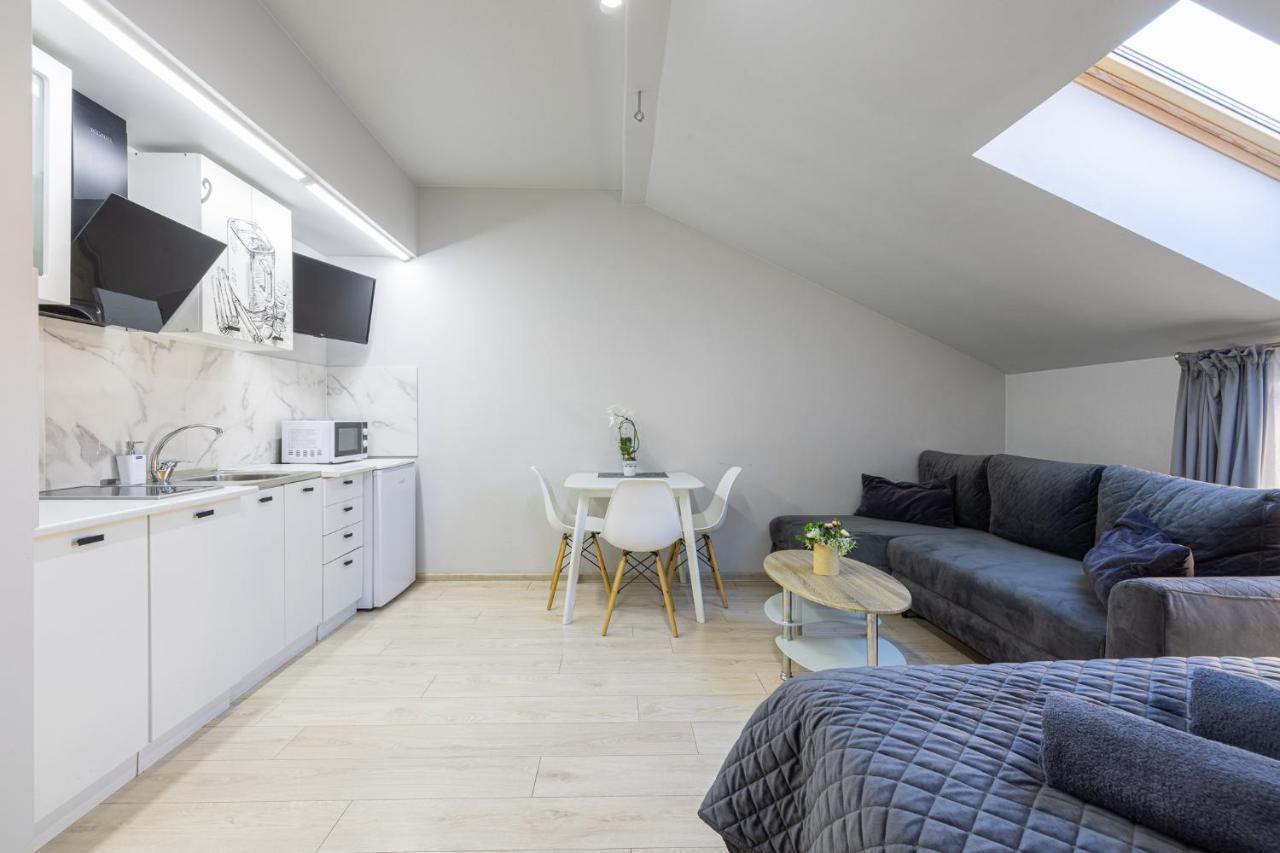 Dharma Stay Apartamentai Telšiai Eksteriør billede