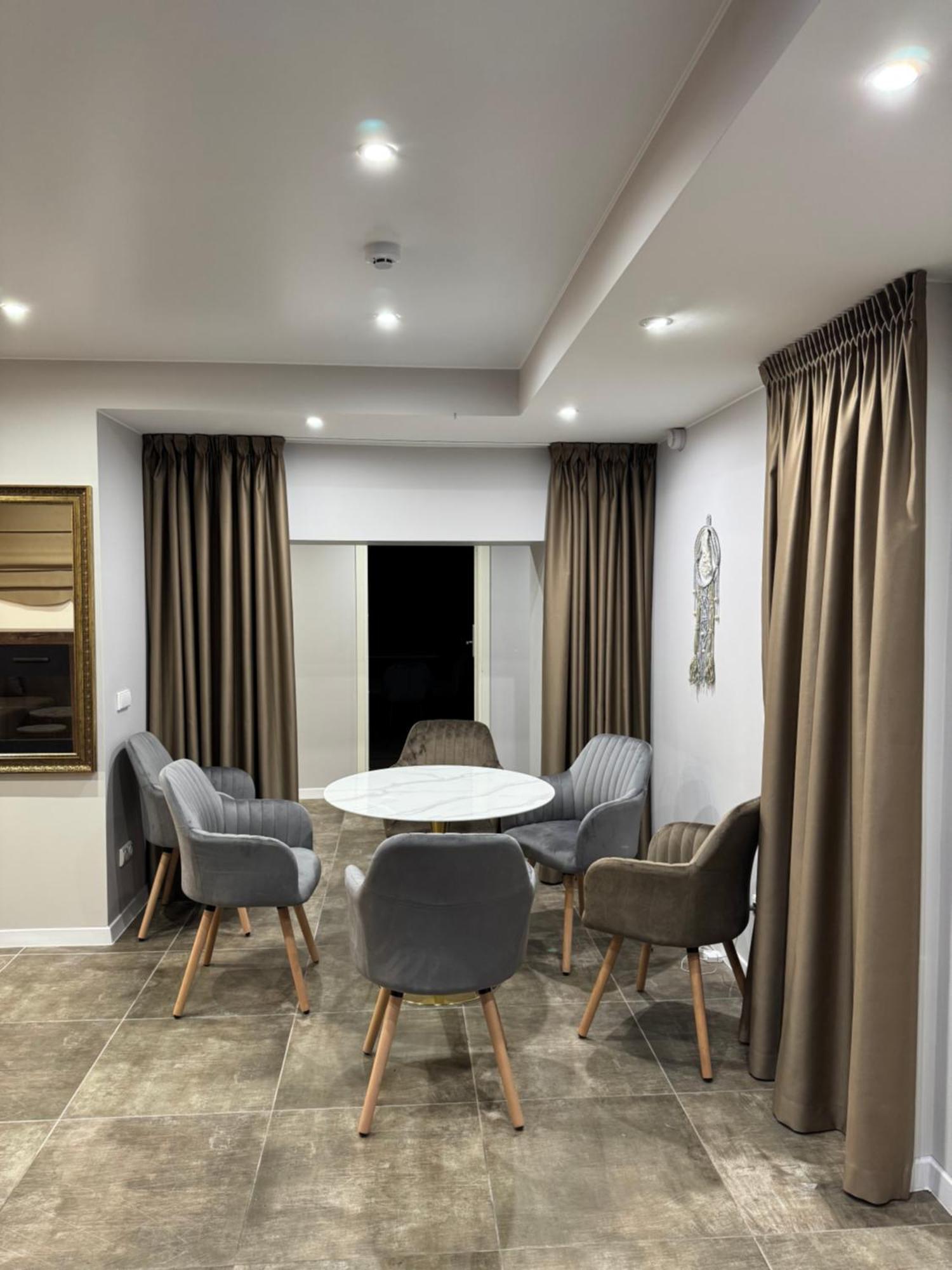 Dharma Stay Apartamentai Telšiai Eksteriør billede