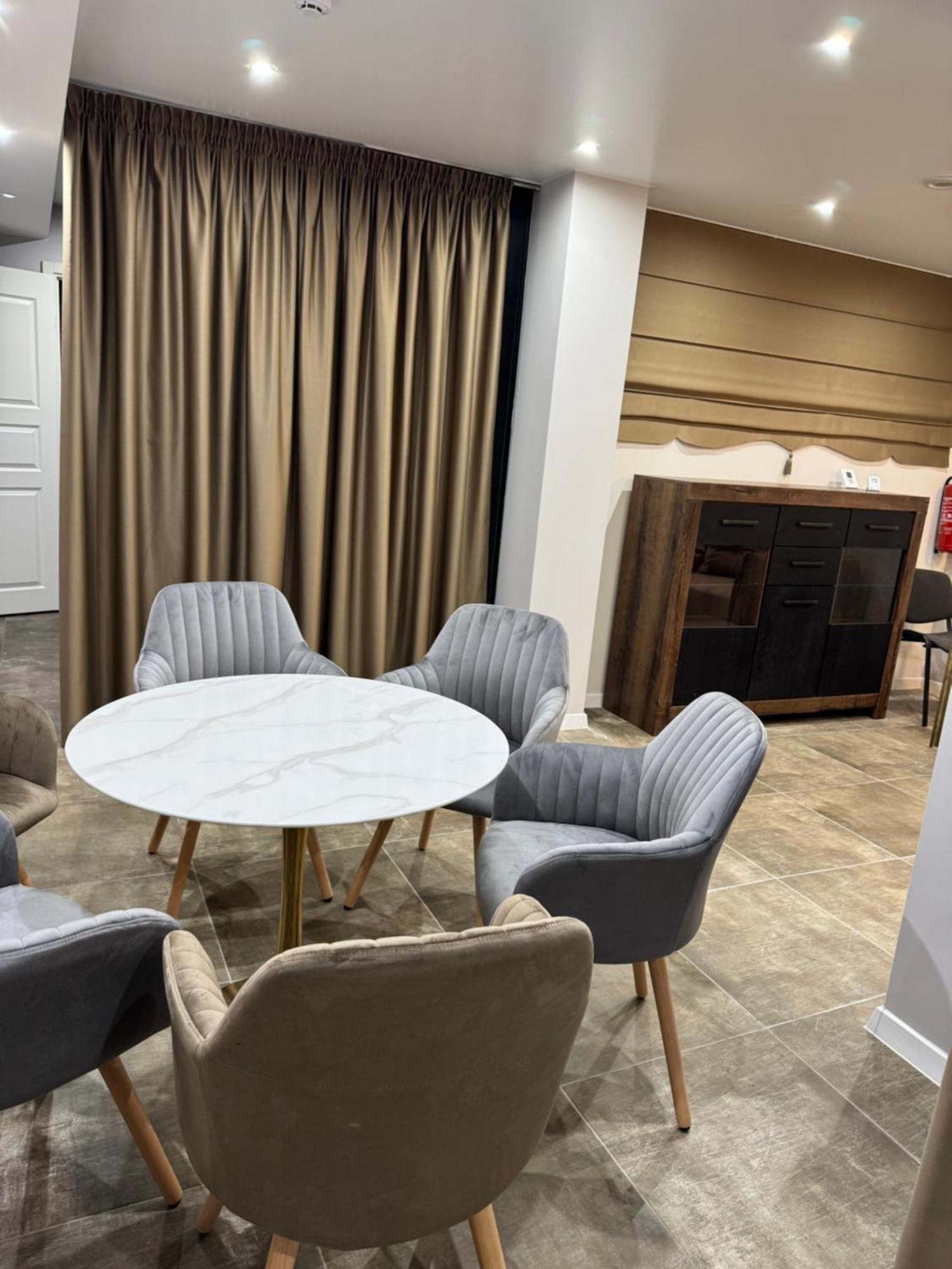 Dharma Stay Apartamentai Telšiai Eksteriør billede